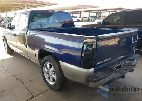 2000 Chevrolet Silverado 1500 Ls z USA, uszkodzony, nr VIN 2GCEC19T9Y1151158